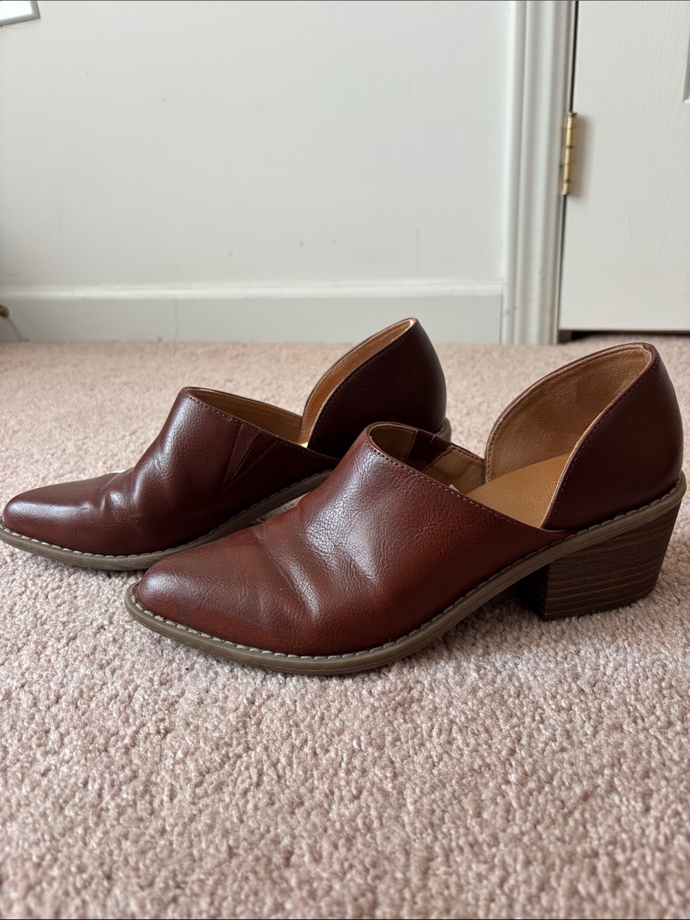 Universal Thread Brown Leather Block Heel Slip-Ons